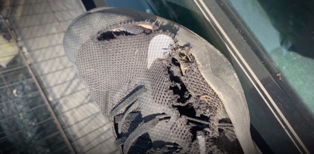 Alex Corea's shoe was burnt from the bolt of lightning. virallk